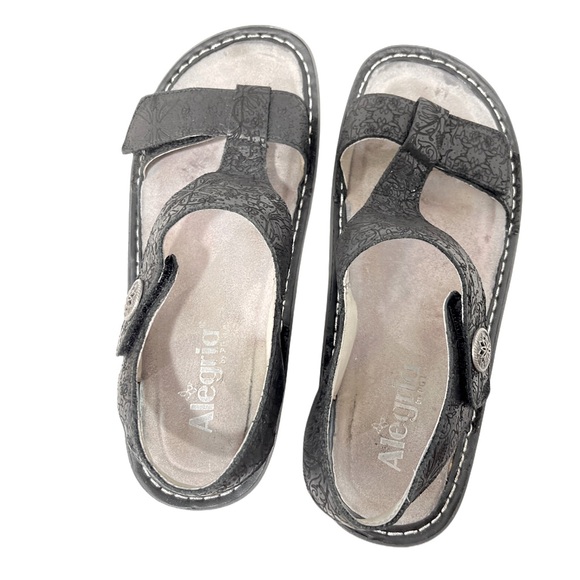 Algeria | Kerri Sandal - Picture 4 of 8